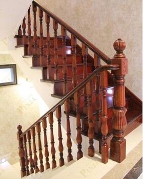 上海欧式风装修整装定制_实木楼梯配置九号美欧立柱_各式室内原木门款式设计