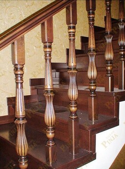 上海楼梯实木深色室内楼梯美式常规九号整木雕花立柱工厂设计整套楼梯