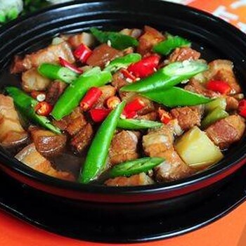 黄焖鸡米饭加盟装修设计图设备酱料统一配送