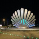 高郵不銹鋼雕塑廠家供應(yīng)體育公園珍珠河蚌雕塑燈光雕塑