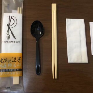 纸巾筷子勺子牙签快餐四件套自动包装机图片1