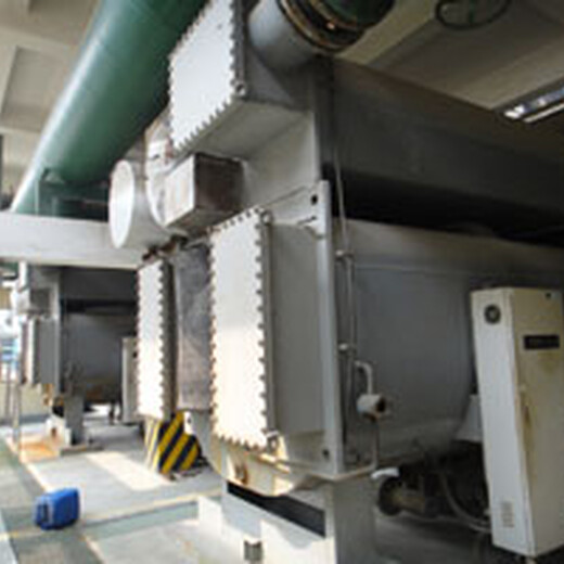 玉林冷水机回收，开利离心式中央空调回收