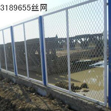 河道护栏网/丝粗5MM1.8X3M高速公路护栏网/浸塑框架护栏网