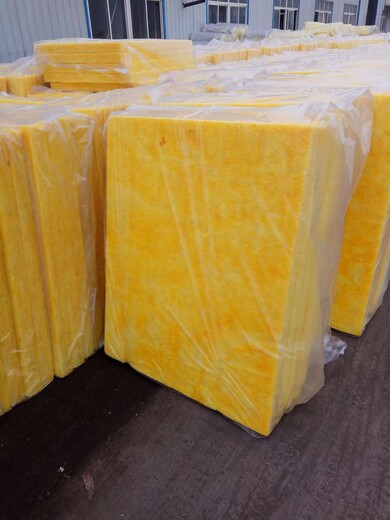 保溫隔熱玻璃棉氈超值耐用保溫復(fù)合新材料廠家