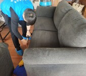 天河区石牌布艺沙发清洗，专业处理沙发污渍，布沙发除味防霉