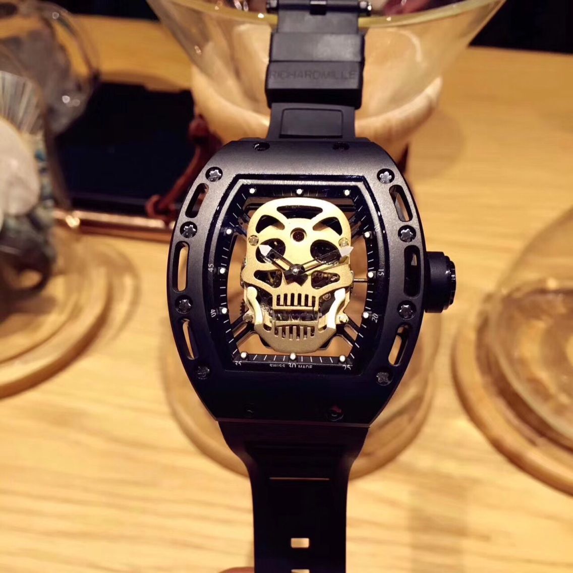 3、北京哪里可以买到Richard Mille黑色骷髅手表！多少