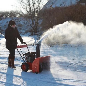 辽宁辽阳小型扫雪机道路抛雪车的价格