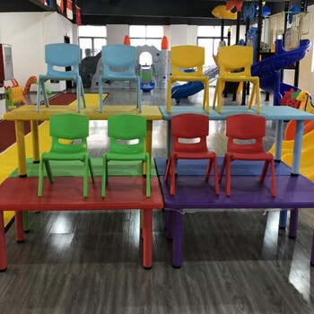 成都供应儿童桌椅/彩色手工儿童桌椅幼儿小椅子租售