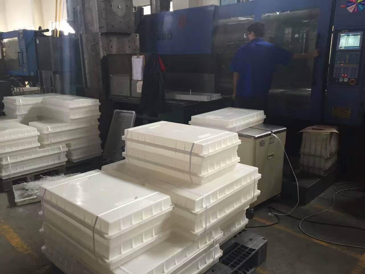黑龙江佳木斯水泥制品塑料模具塑料制品水利盖板模具盛达！