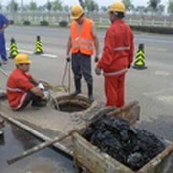 天津塘沽区东大沽改造下水管清理化粪池抽粪