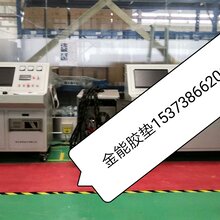 四川成都高压防滑条纹橡胶垫1米宽耐高压橡胶垫平面黑色图片