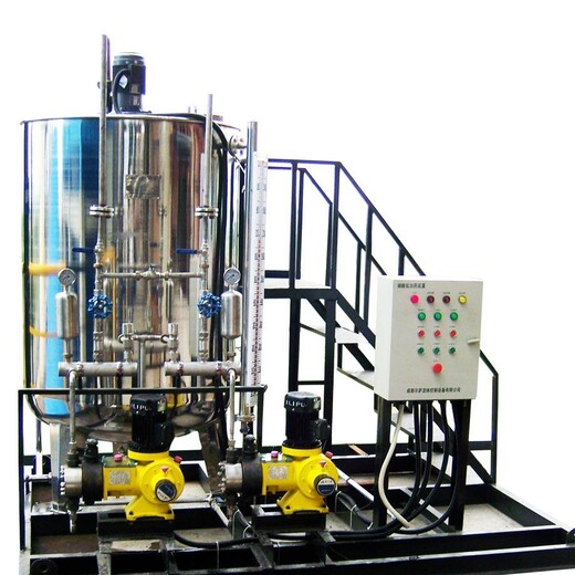 內(nèi)蒙烏海一體化全程綜合水處理器一體化加藥裝置全自動加藥裝置