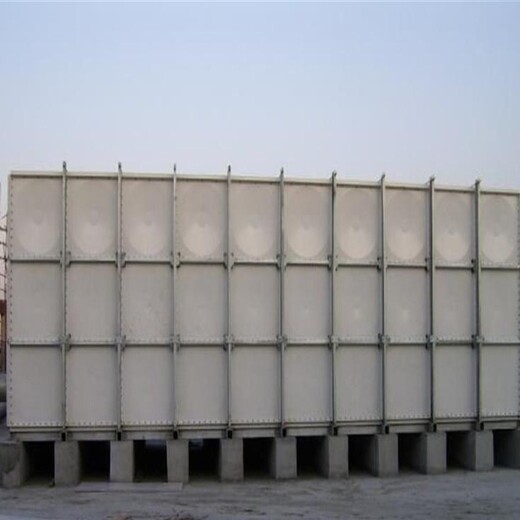 甘肅嘉峪關(guān)市玻璃鋼水箱玻璃鋼冷水箱現(xiàn)場組裝質(zhì)量優(yōu)