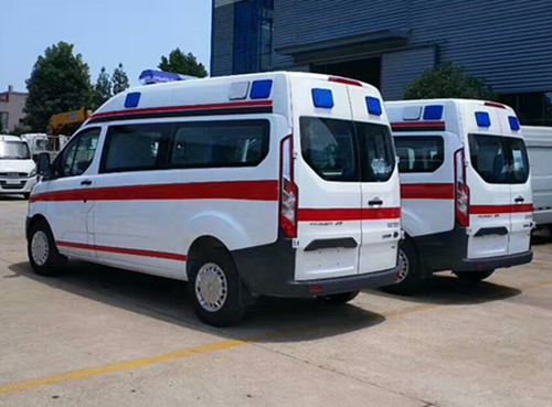 山西吕梁柳林县长途救护车出租带呼吸机的救护车
