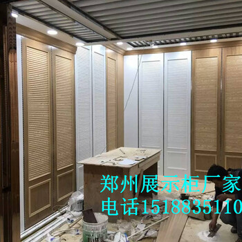 鄭州展柜公司，展示柜設(shè)計定制廠家，服裝，鞋展柜設(shè)計制作-立銘展柜