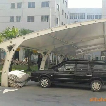 韶山市公園景觀張拉膜,汽車車棚膜結(jié)構(gòu)安裝