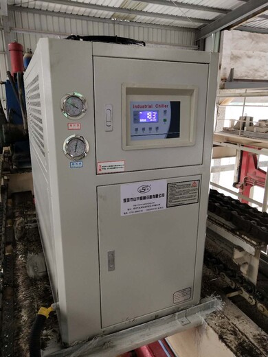 供应厂家批发密封式镀膜机冷却水恒温机