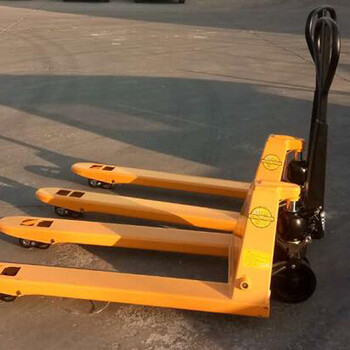 煙臺叉車出租/提供不同噸位內(nèi)燃柴油叉車/倉儲電動叉車長短期租賃
