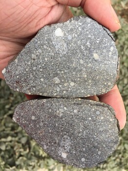 在哪里物理檢測中鐵隕石