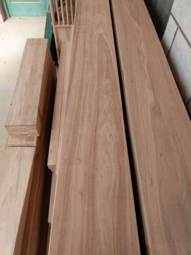 宝山大量销售榆木板材,老榆木
