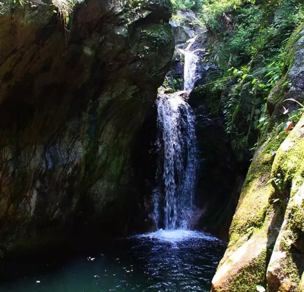 石嘴山旅游 03 石嘴山周边旅游  安徽最后一片净土--舒城万佛山