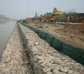 镀锌格宾边坡种植草皮护坡重建堤防工程