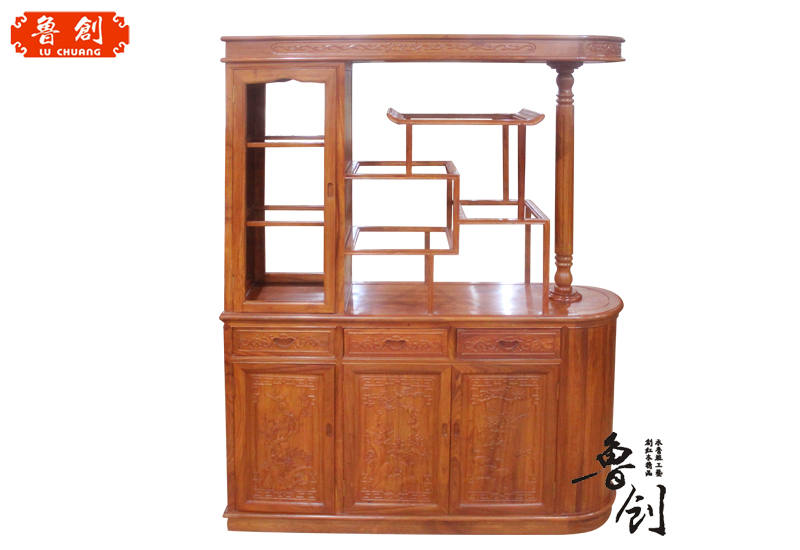 鲁创红木家具 东阳市鲁创红木家具有限公司,是一家专业生产古典红木家具、 东阳木雕、 的企业,公司红木家具均采用进口酸枝木、花梨木等优质红木原材料,经低温烘干处理,精雕细作而成。 公司于1999年创建,是东阳红木家具行业中起步比较早的企业之一。由于经营理念领先,品质有保障,利用网络优势、借助人才的配合,经销商、代理商遍布全国各地,在武汉、苏州、济宁、贵阳、江西等地开起了多家专卖店,发展至今全国已拥有近百家商户。