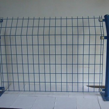 安平护栏厂家供应双边护栏网现货护栏网销售