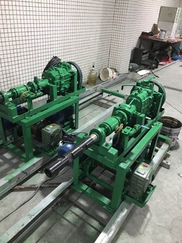 華夏巨匠橫向打井機200米水平山泉打井鉆機速度快現(xiàn)貨