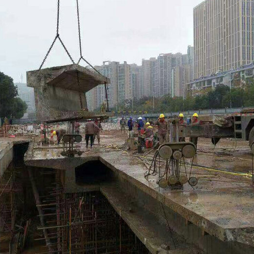 深圳平湖小型桥梁拆除施工方案