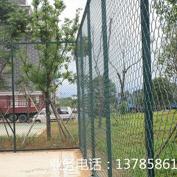 青島足球場圍欄網(wǎng)廠家安裝施工服務(wù)