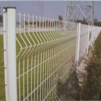 用于公路护栏网的铁丝围栏网