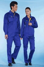 天津宇诺服饰专业生产订做批发工作服，工程服，棉服，西服，保安服等单位服装。