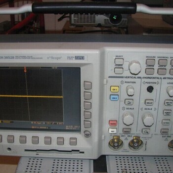 泰克TDS3052B数字示波器TDS-3052B500M二手9成新TDS3052