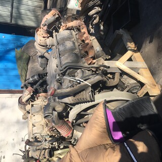 奔驰泵车发动机拆车配件缸体曲轴连杆图片3