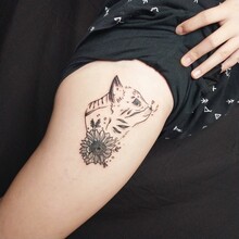 长沙纹身点刺猫咪纹身大腿纹身图片