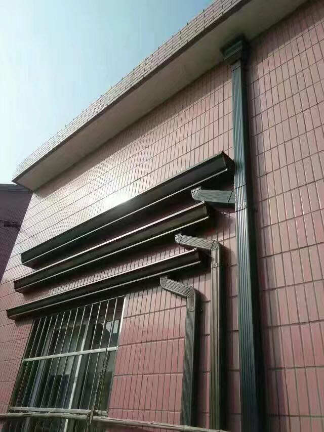 垫江彩铝成品雨水槽厂家