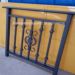 吐鲁番锦银丰阳台栏杆室内铁艺栏杆施工图片3
