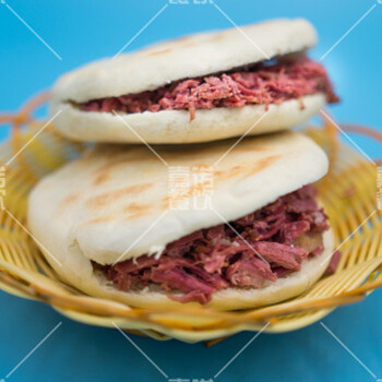 西安腊牛肉夹馍培训学腊牛肉夹馍牛肉水饺做法