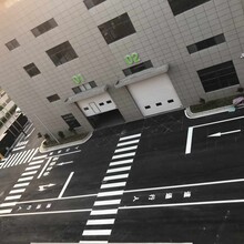 鹤壁地下停车场车位划线及交通设施