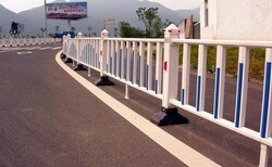 市政护栏道路隔离护栏京式护栏道路防撞栏图片1