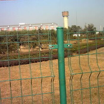 双边丝护栏-低碳钢丝公路护栏网-高速公路护栏网-养殖双边丝护栏网