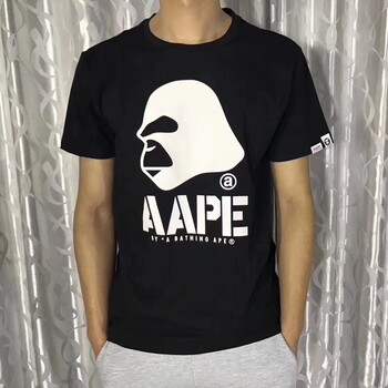 厂家供应批发潮牌Aape，BOY，Supreme潮款短袖短裤一手货源