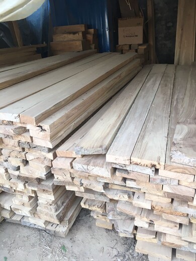 山东木材加工厂销售老门板料,萍乡山东老榆木梁大量批发造型美观