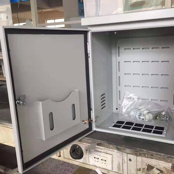 西安联电户外抱杆式监控设备箱