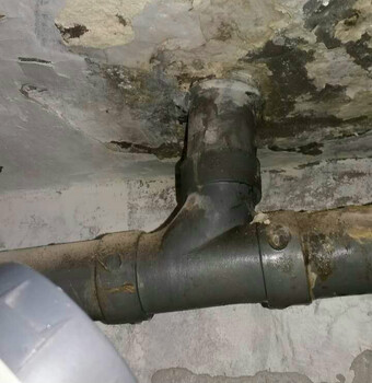 天津和平區(qū)大沽北路廁所廚房往樓下漏水維修做廁所防水