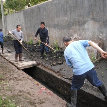 武昌中南路、中北路疏通管道，管道维修改造立下水道