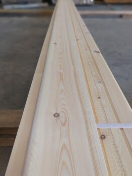 木屋材料进口樟子松斜挂板工厂