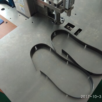 不干胶印刷厂家激光刀模设备选用华正源ZY-320A弯刀机