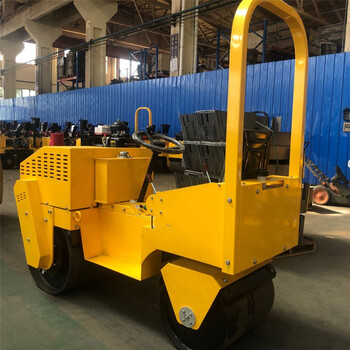 小型座駕式壓路機(jī)雙鋼輪液壓壓路機(jī)
